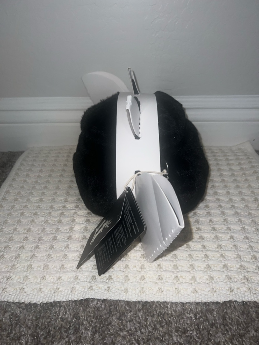 NWT Loungefly Plush Bat Figural Crossbody Bag RARE - Picture 8 of 10